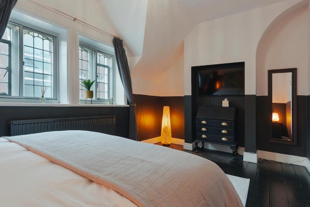 In The Heart Of Chester, Historical & Stylish Ngoại thất bức ảnh